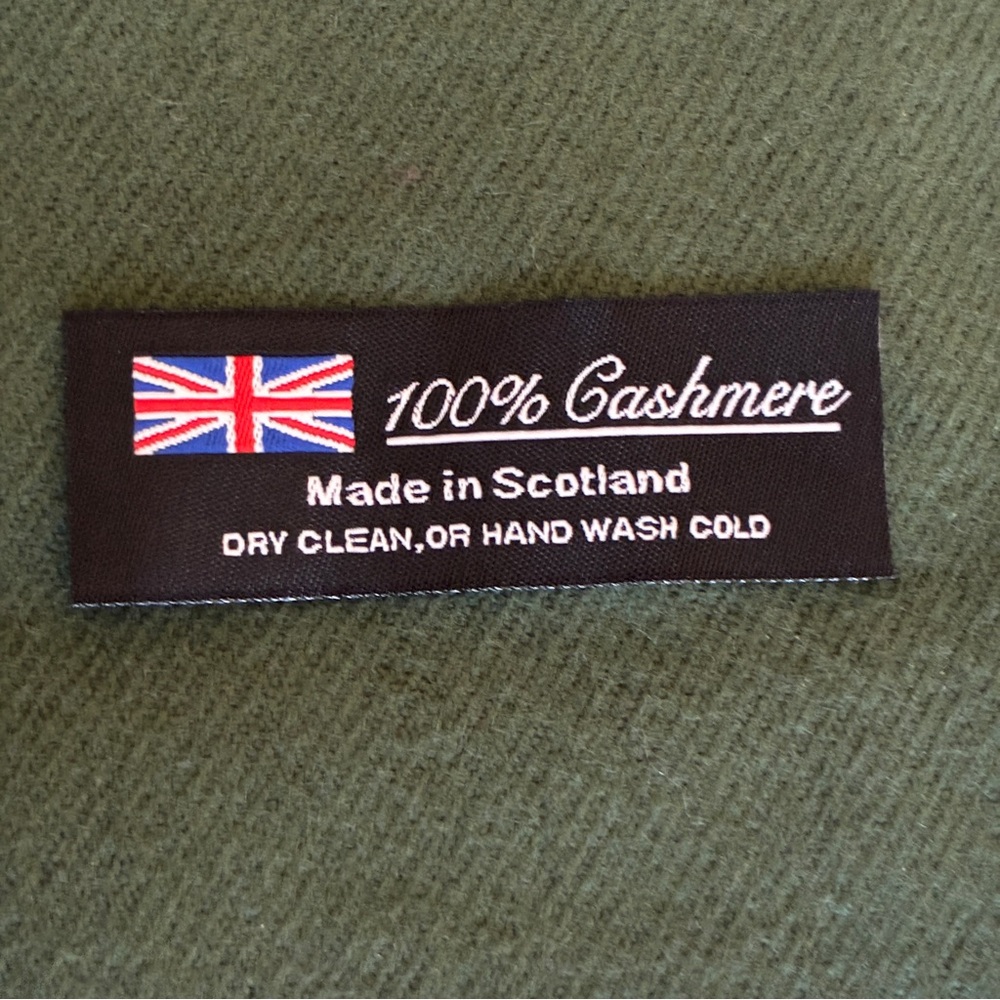100% Cashmere Scarf Made in Scotland Green Fringe Luxury Unisex Winter Scarf - Picture 2 of 11